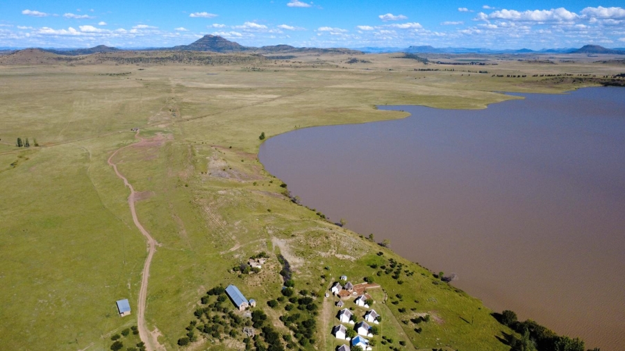 8 Bedroom Property for Sale in Tweespruit Free State